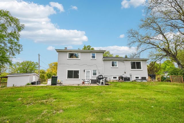 30W383 Bruce Lane, Naperville, IL 60563