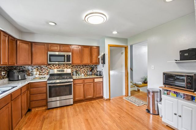 30W383 Bruce Lane, Naperville, IL 60563