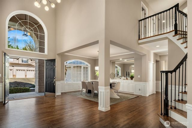 15897 SE 56TH Place, Bellevue, WA 98006