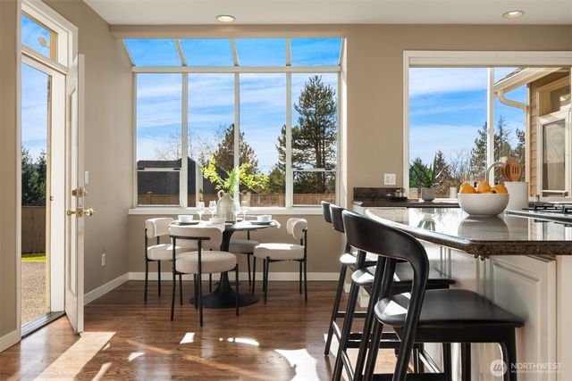 15897 SE 56TH Place, Bellevue, WA 98006