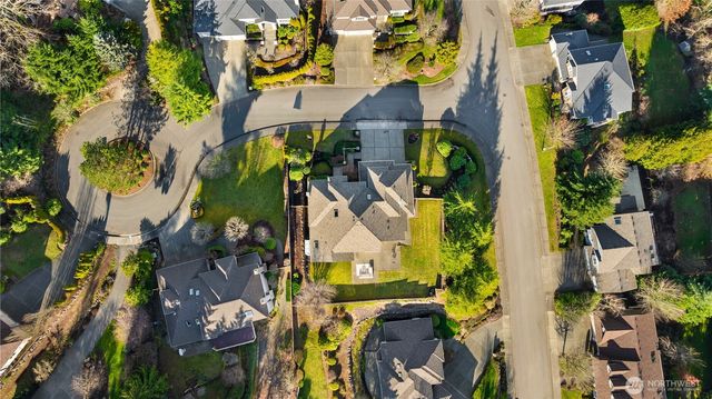 15897 SE 56TH Place, Bellevue, WA 98006