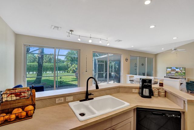 23449 Water Circle, Boca Raton, FL 33486