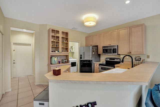 23449 Water Circle, Boca Raton, FL 33486