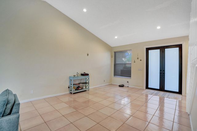 23449 Water Circle, Boca Raton, FL 33486