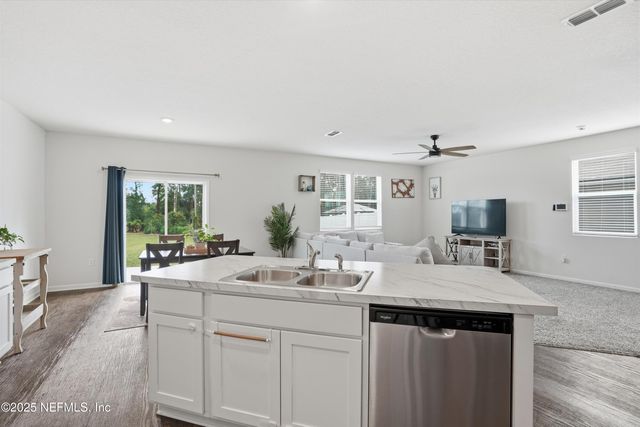 2660 OAK STREAM Drive, Green Cove Springs, FL 32043