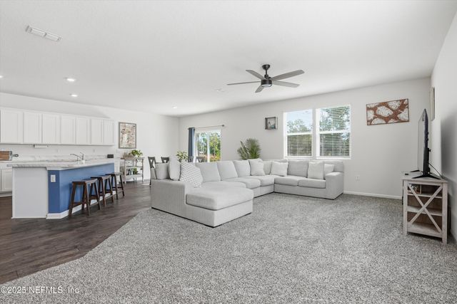 2660 OAK STREAM Drive, Green Cove Springs, FL 32043
