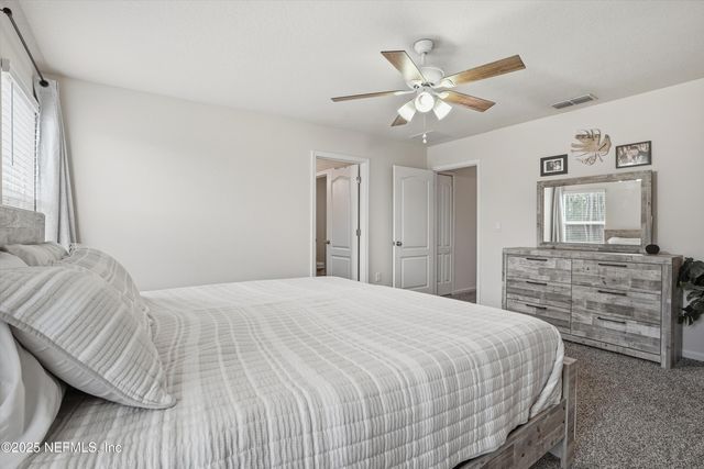 2660 OAK STREAM Drive, Green Cove Springs, FL 32043