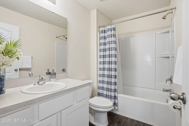 2660 OAK STREAM Drive, Green Cove Springs, FL 32043
