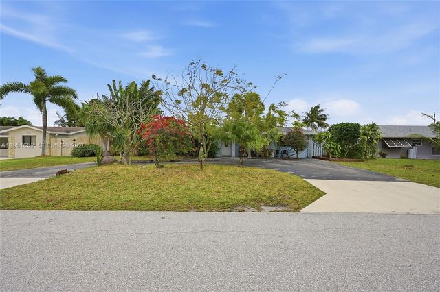 424 SW 7th Ave, Boynton Beach, FL 33435