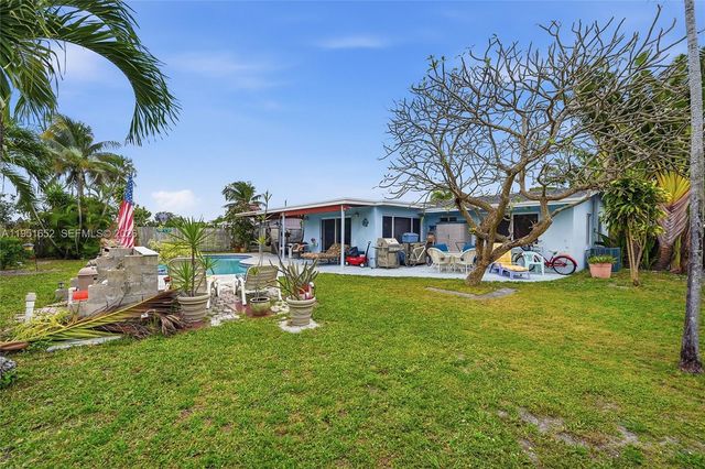 424 SW 7th Ave, Boynton Beach, FL 33435