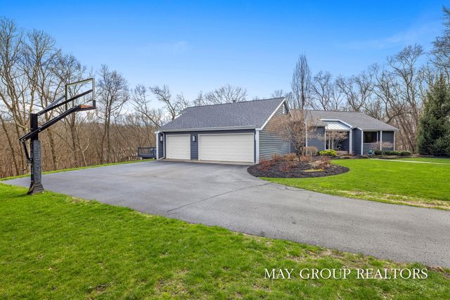 8355 Wilderness Trail NE, Ada, MI 49301