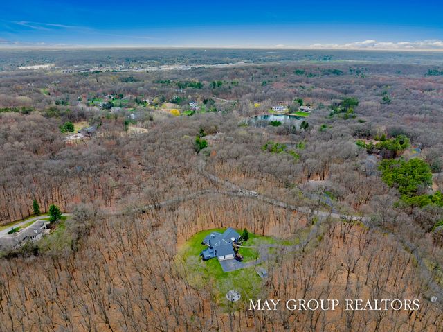 8355 Wilderness Trail NE, Ada, MI 49301