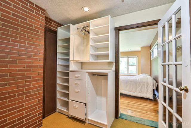6794 Shawnee Run Road, Madeira, OH 45243