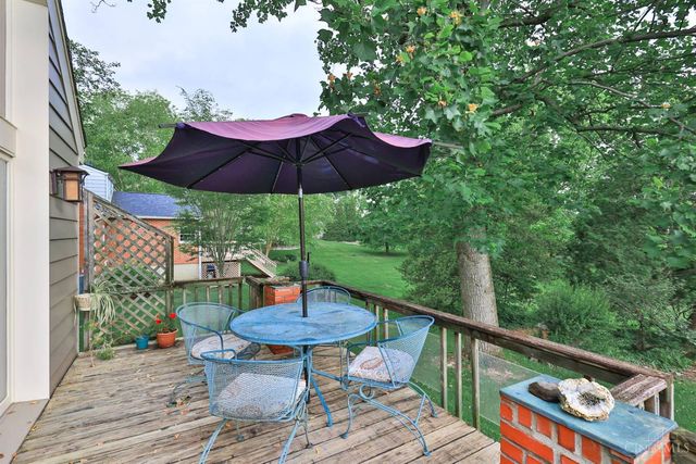 6794 Shawnee Run Road, Madeira, OH 45243