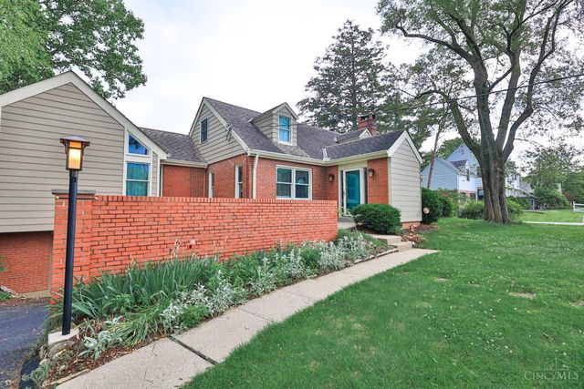 6794 Shawnee Run Road, Madeira, OH 45243