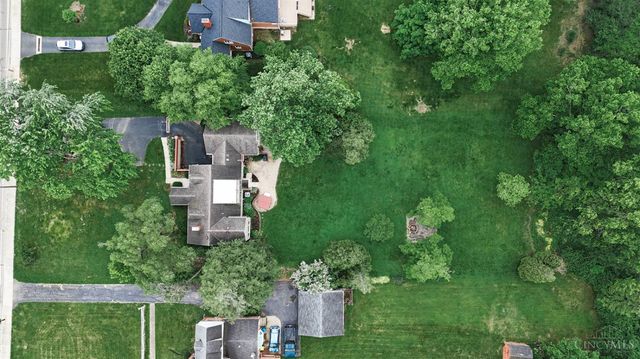 6794 Shawnee Run Road, Madeira, OH 45243
