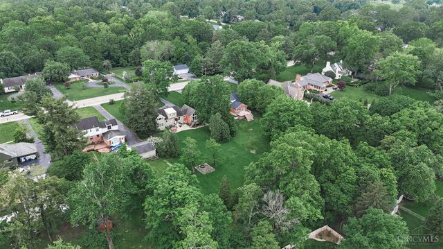 6794 Shawnee Run Road, Madeira, OH 45243