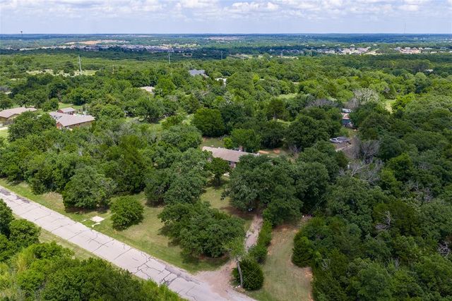 1000 Brook Forest Road, Edmond, OK 73034