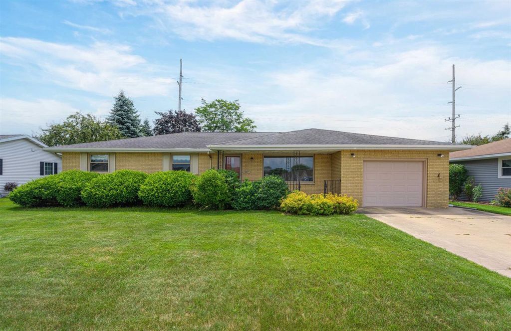 125 ST MARYS PLACE, Kaukauna, WI 54130