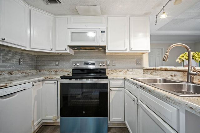 4017 Cottage Hill Road 73, Mobile, AL 36609