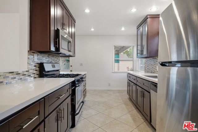 12811 Cumpston Street, Los Angeles, CA 91607