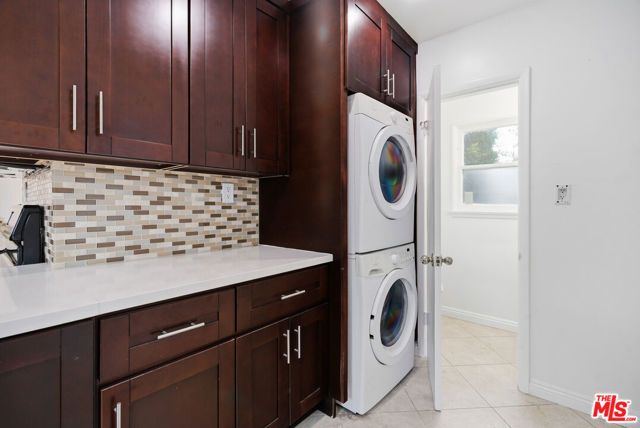12811 Cumpston Street, Los Angeles, CA 91607