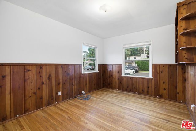 12811 Cumpston Street, Los Angeles, CA 91607