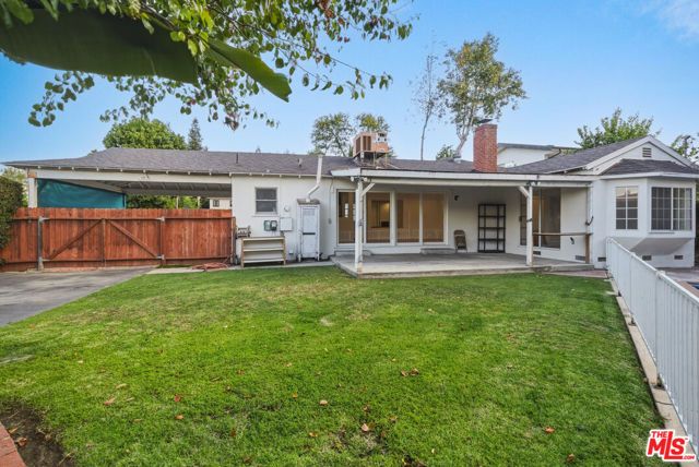 12811 Cumpston Street, Los Angeles, CA 91607