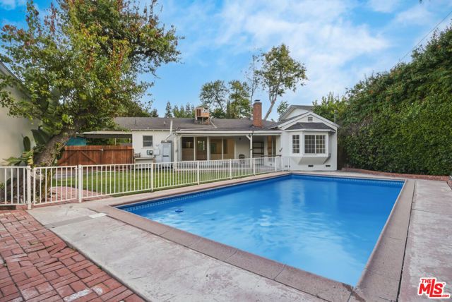 12811 Cumpston Street, Los Angeles, CA 91607