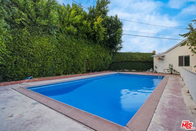 12811 Cumpston Street, Los Angeles, CA 91607