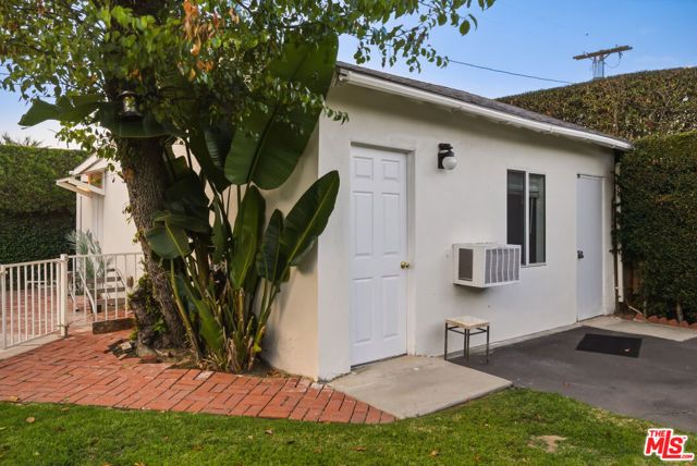 12811 Cumpston Street, Los Angeles, CA 91607