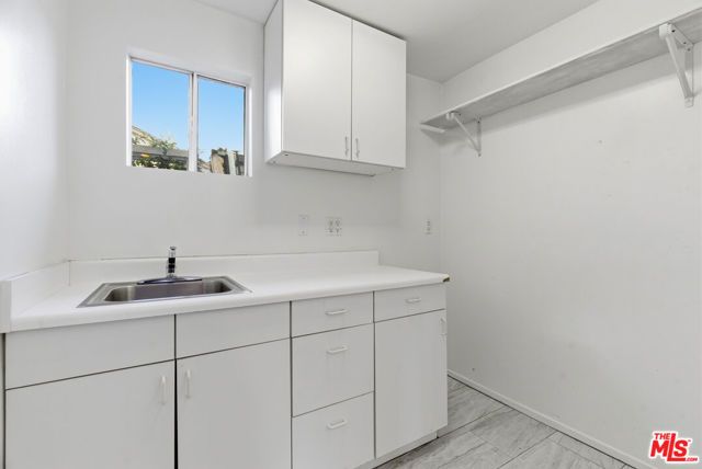 12811 Cumpston Street, Los Angeles, CA 91607