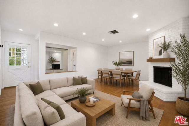 12811 Cumpston Street, Los Angeles, CA 91607