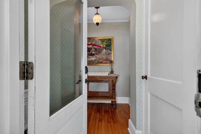 48 Avondale Avenue, Charleston, SC 29407