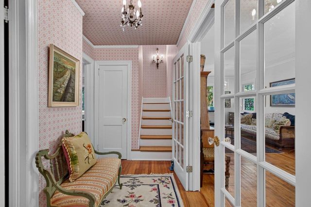48 Avondale Avenue, Charleston, SC 29407
