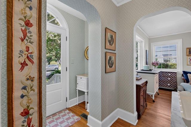 48 Avondale Avenue, Charleston, SC 29407