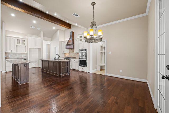 1405 11th Place, Shallowater, TX 79363