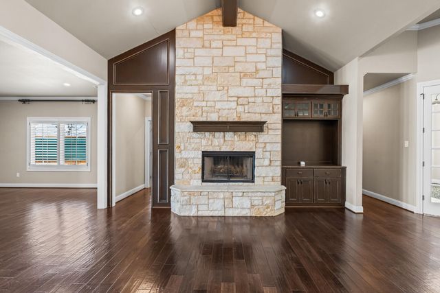 1405 11th Place, Shallowater, TX 79363