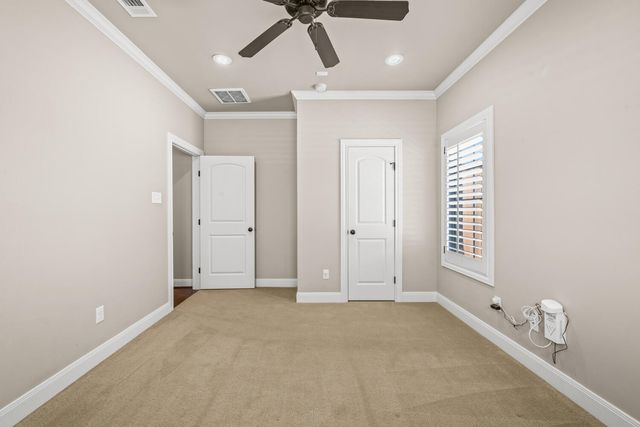 1405 11th Place, Shallowater, TX 79363