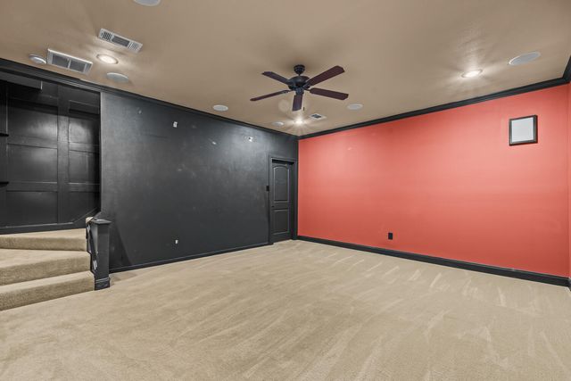 1405 11th Place, Shallowater, TX 79363