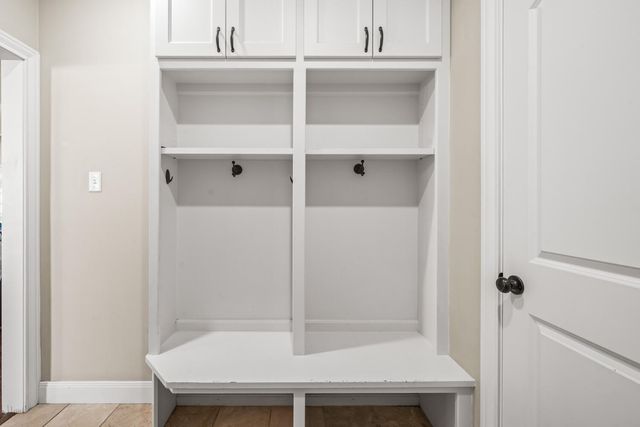 1405 11th Place, Shallowater, TX 79363