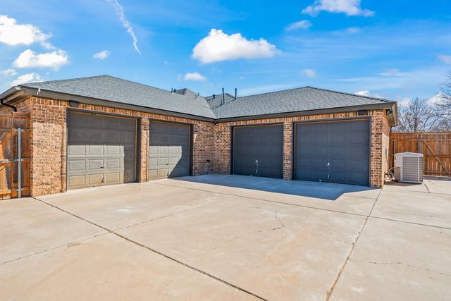 1405 11th Place, Shallowater, TX 79363