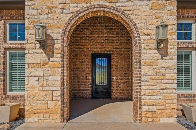 1405 11th Place, Shallowater, TX 79363