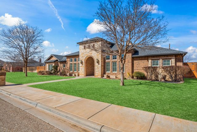 1405 11th Place, Shallowater, TX 79363