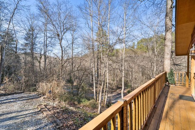 608 Hilltop Lane, Murphy, NC 28906