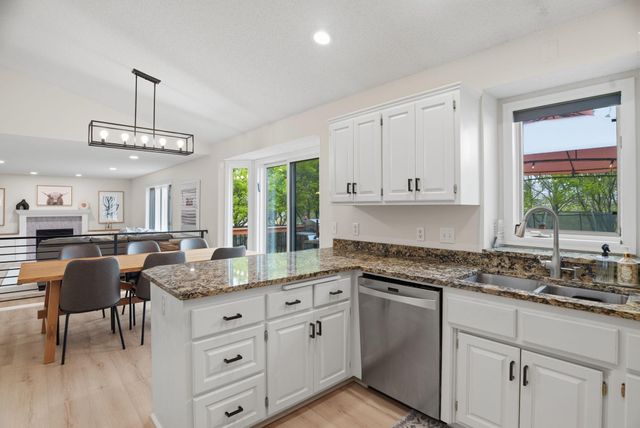 10648 71st Avenue N, Maple Grove, MN 55369