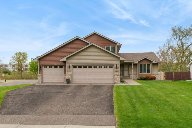 10648 71st Avenue N, Maple Grove, MN 55369