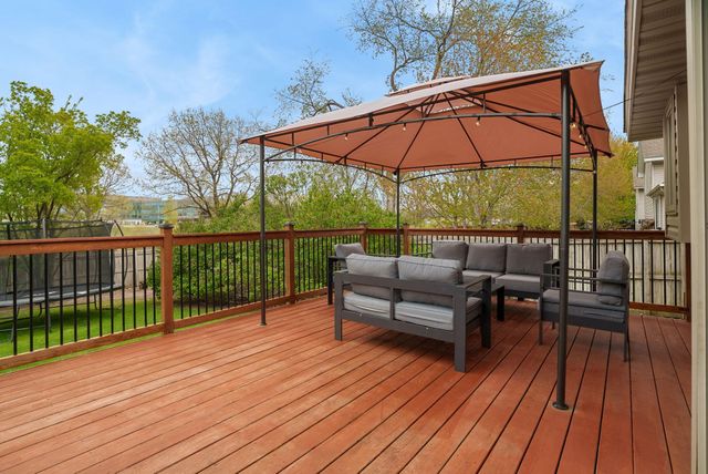 10648 71st Avenue N, Maple Grove, MN 55369