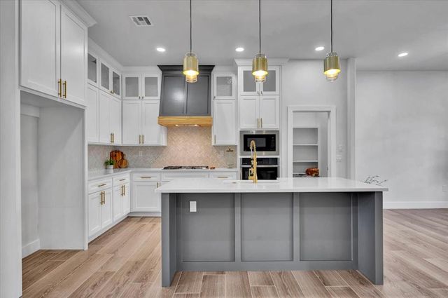 10848 Turkey Trot Trail, Guthrie, OK 73044