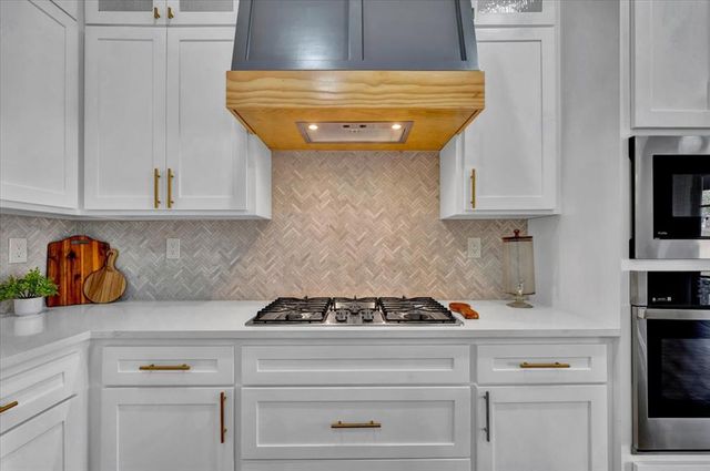 10848 Turkey Trot Trail, Guthrie, OK 73044